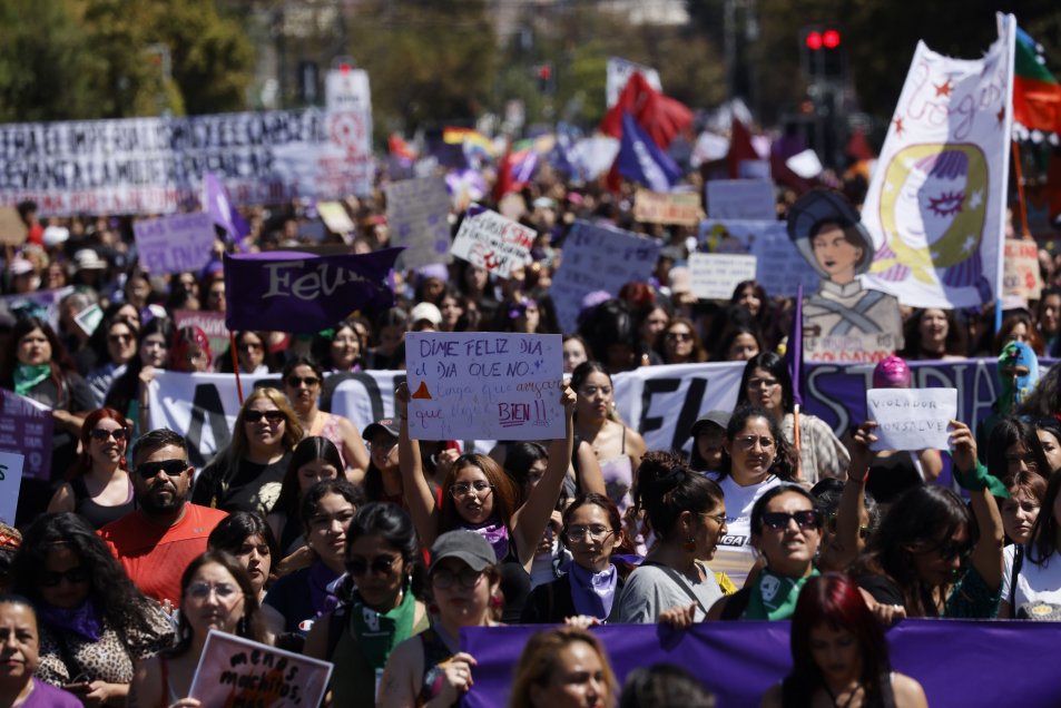 [Fotos] Masivas marchas por el Día Internacional de la Mujer en ...